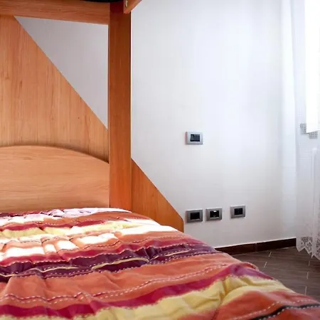 Samlu House - Menaggio Plesio